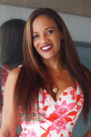 154438 - Yenis Age: 49 - Colombia