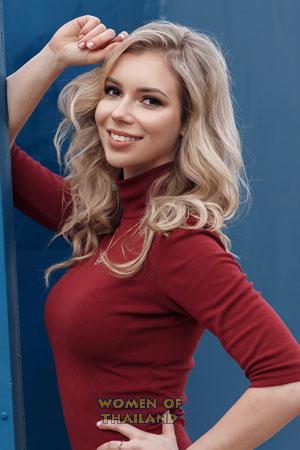 183664 - Ekaterina Age: 30 - Russia