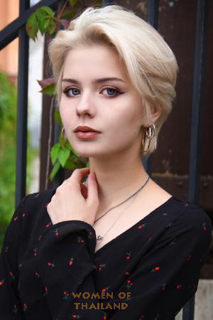 186516 - Svetlana Age: 25 - Russia