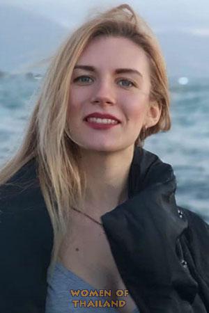 186585 - Evheniya Age: 25 - Ukraine