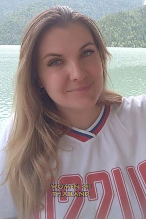 188520 - Elena Age: 39 - Russia