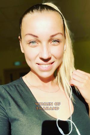 199175 - Oksana Age: 33 - Russia