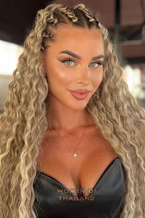 199803 - Elena Age: 27 - Belarus