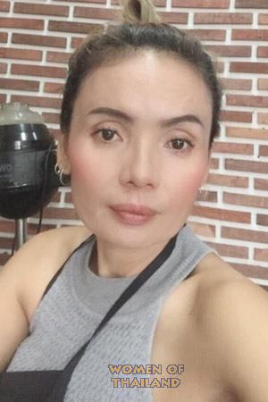 203720 - Jenjira Age: 46 - Thailand
