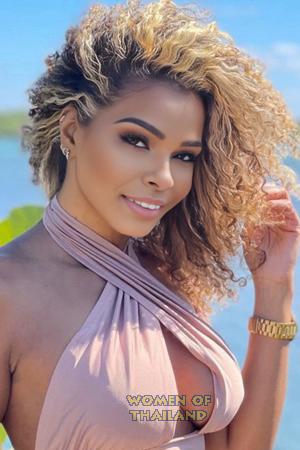 207596 - Renata Age: 38 - Brazil