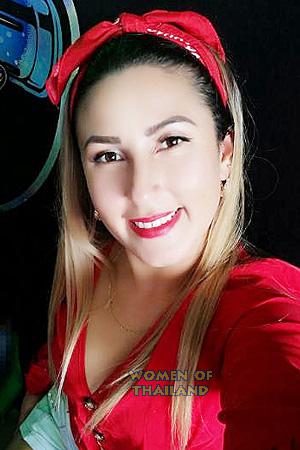 209327 - Melissa Age: 30 - Costa Rica