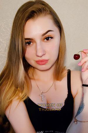209804 - Polina Age: 24 - Ukraine