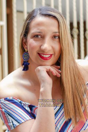 210700 - Karen Age: 37 - Colombia