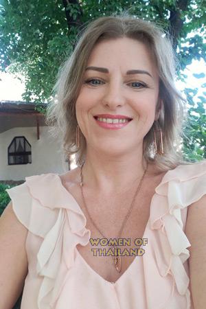 210792 - Alla Age: 49 - Spain