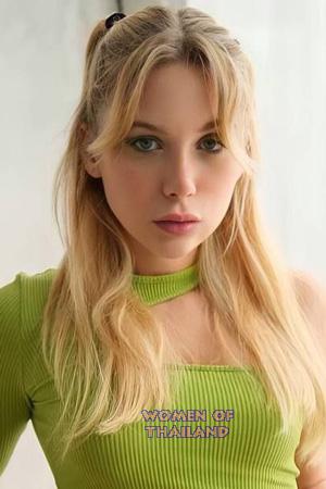 211213 - Irina Age: 24 - Ukraine