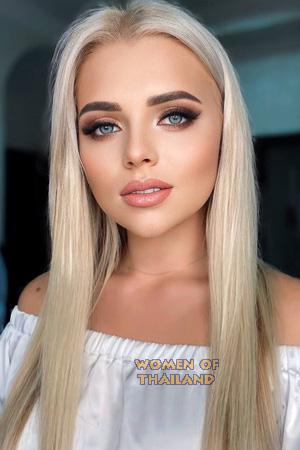 214830 - Anna Age: 21 - Ukraine