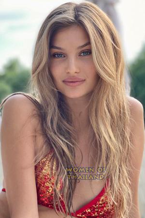 215703 - Liya Age: 27 - Ukraine