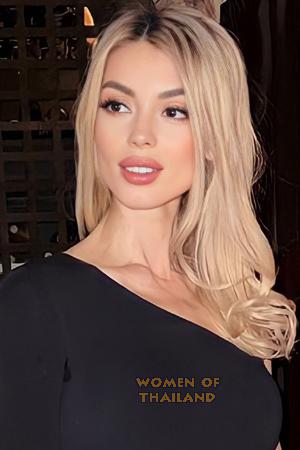 215706 - Irina Age: 38 - Ukraine