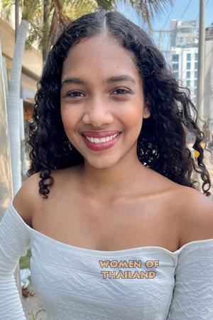 218305 - Maria Age: 21 - Colombia