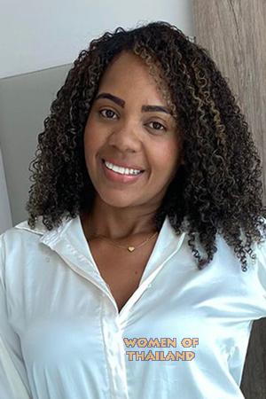 218314 - Irina Age: 33 - Colombia