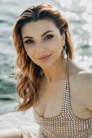 218839 - Anastacia Age: 49 - USA