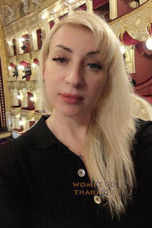 221102 - Iryna Age: 49 - Ukraine