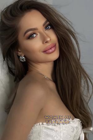 221643 - Krystsina Age: 26 - Belarus