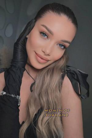 221763 - Irina Age: 23 - Moldova