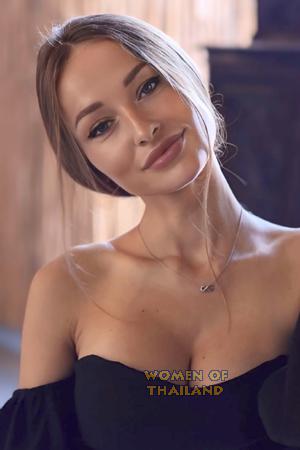 222327 - Alina Age: 30 - Russia