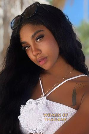 223286 - Veronica Age: 22 - Colombia