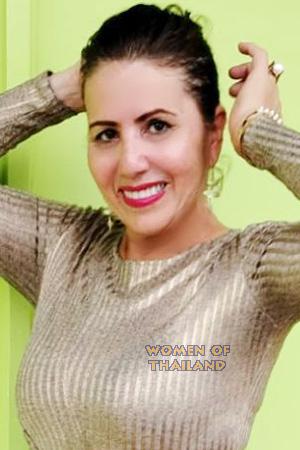 Ladies of Costa Rica