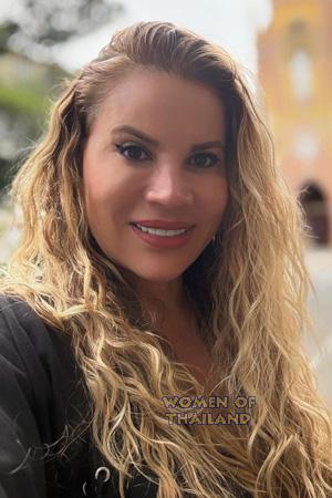 224082 - Sandra Age: 51 - Colombia