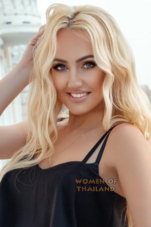 226370 - Viktoriia Age: 33 - Ukraine