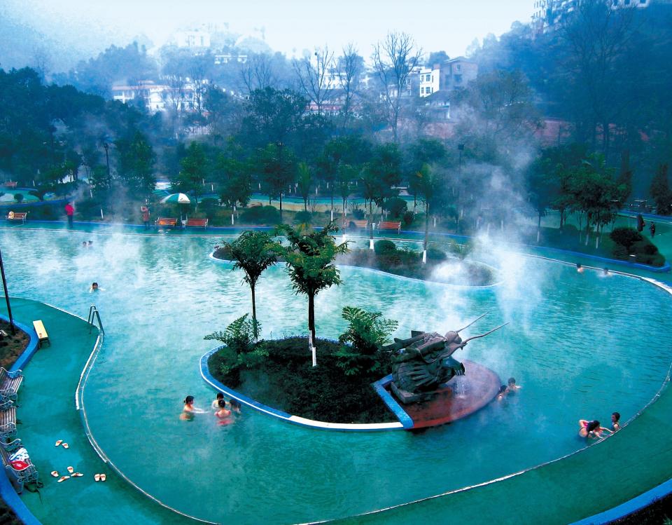 Stone-lined mineral hot spring pool at Ronghui Hot Springs
