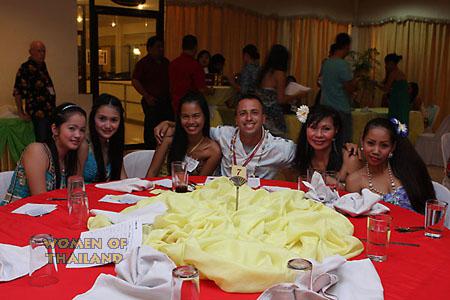 women-of-philippines-114