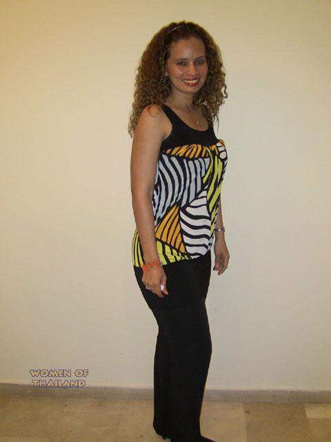 latin-women-barranquilla-colombia-0892