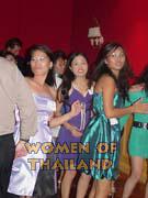 029-filipino-women