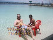 Philippine-Women-990